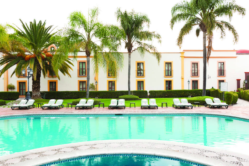 Mision Grand Juriquilla Hotel Exterior photo